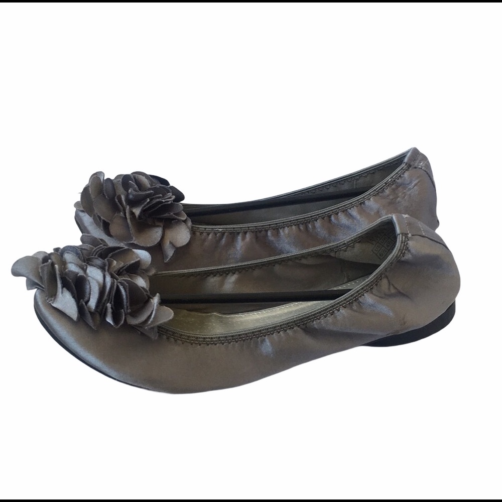 Silver ballet flat